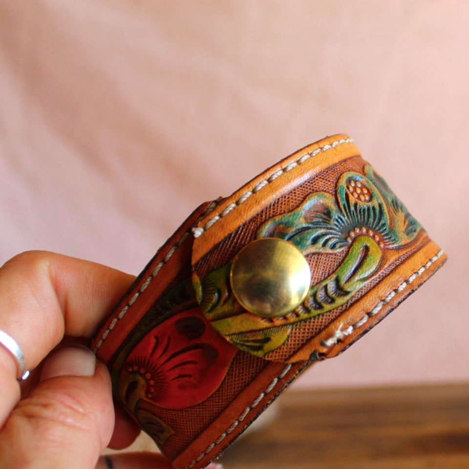 Hand Stitched Leather Bracelet Hand Stitched Leather Bracelet
